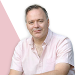 Školy by měly mobily zakázat, a to bez výjimek, říká expert na chování žáků Tom Bennett